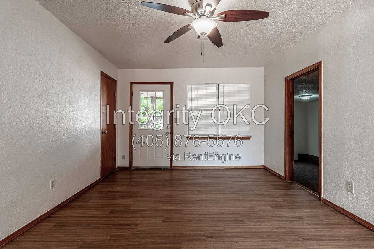 6316 S Durland Ave - Photo 7 of 33