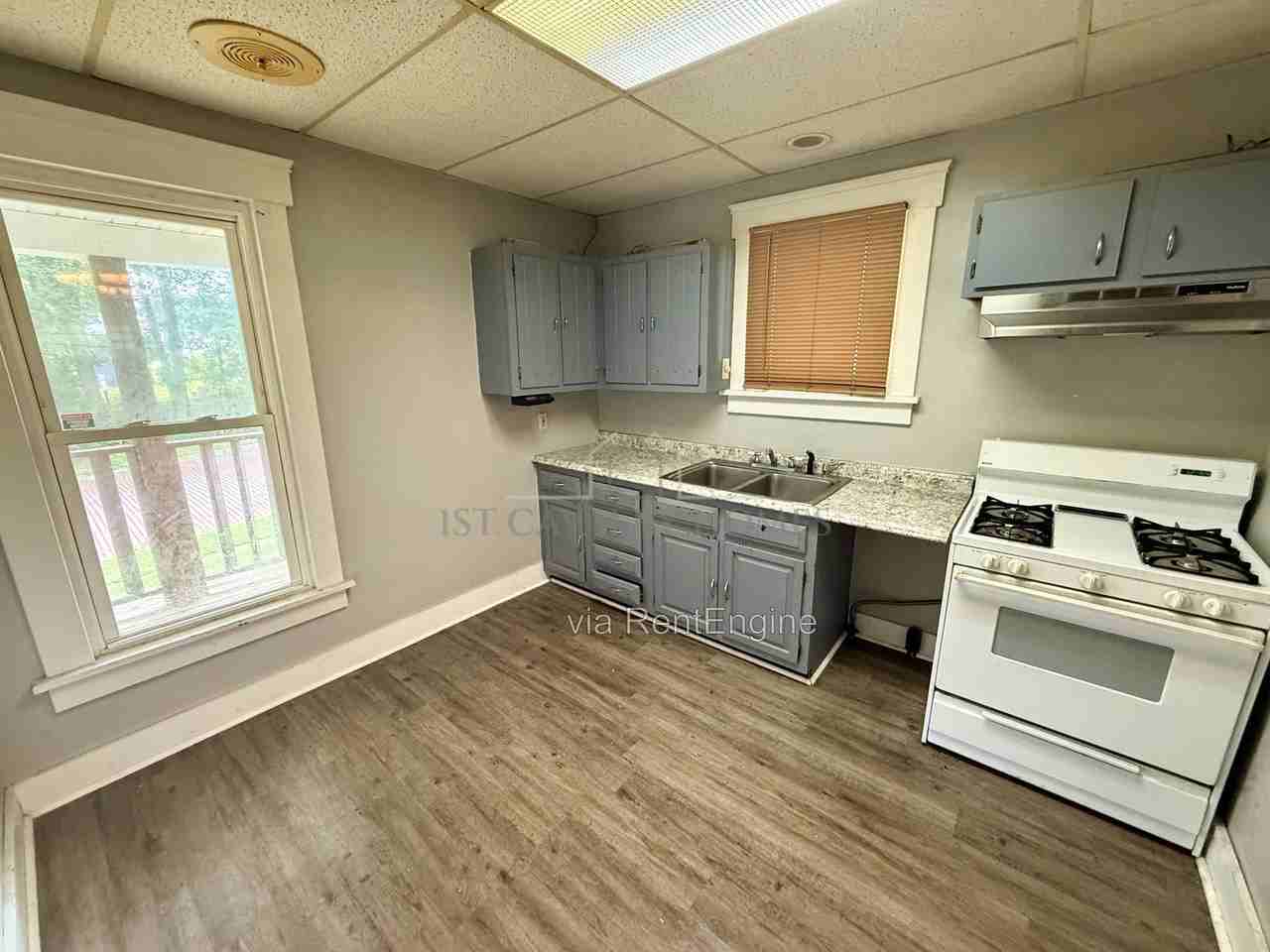 39 N Balch St - Photo 2 of 10
