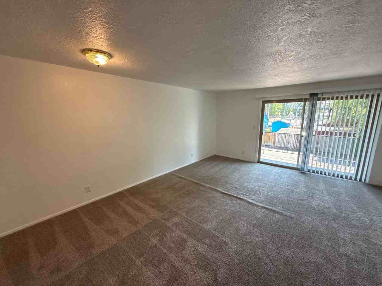 1864 Liberty St Ne - Photo 2 of 11