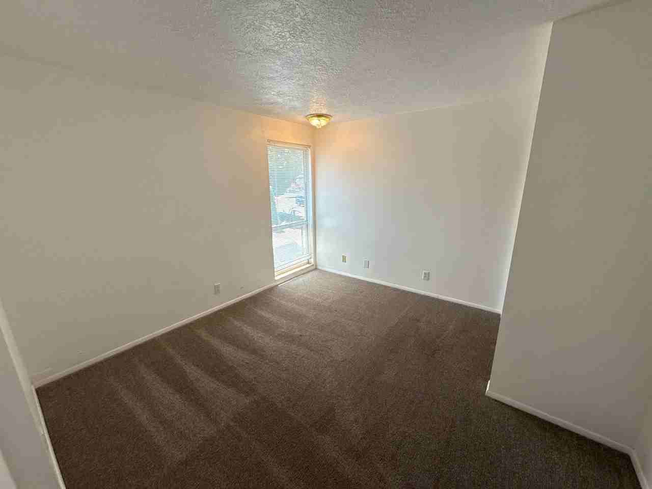 1864 Liberty St Ne - Photo 7 of 11