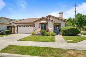 featured image of 7145 17th Hole Dr