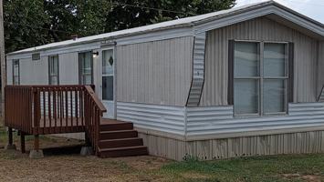featured image of 1000 W Locust St