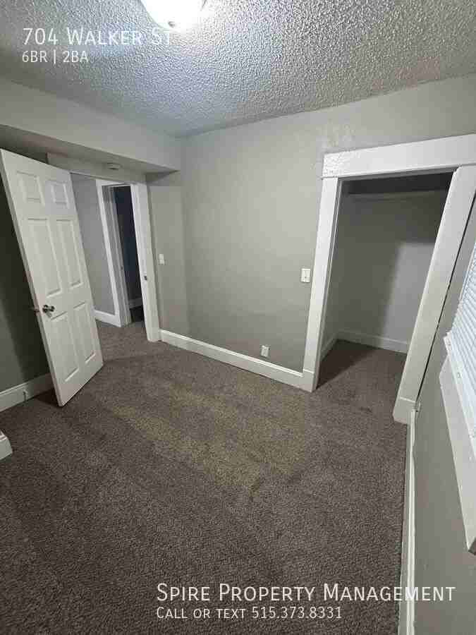 704 Walker St - Photo 3 of 13