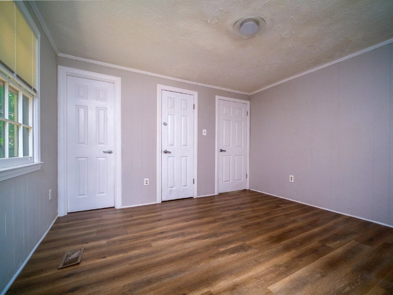 2017 Redwood Cir - Photo 7 of 43