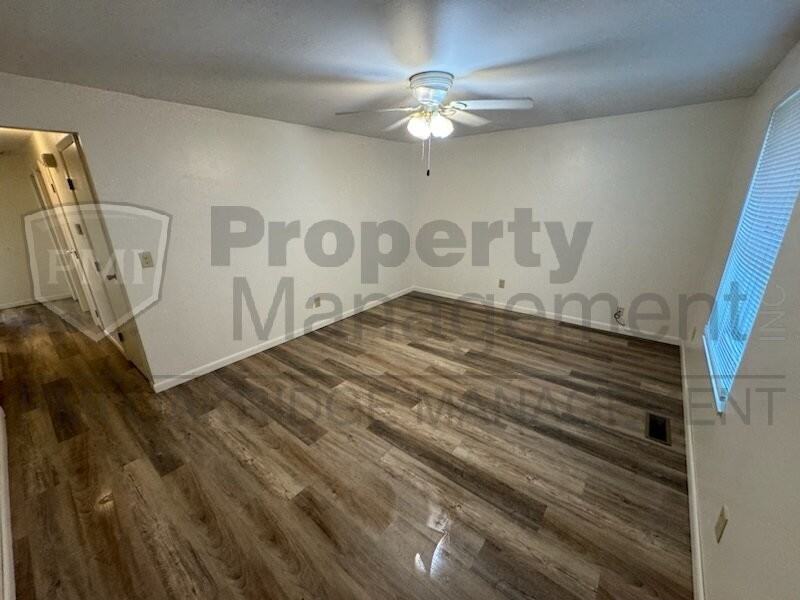 591 Stonyridge Ave - Photo 2 of 10