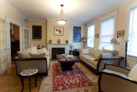 366 E St - Photo 2 of 15