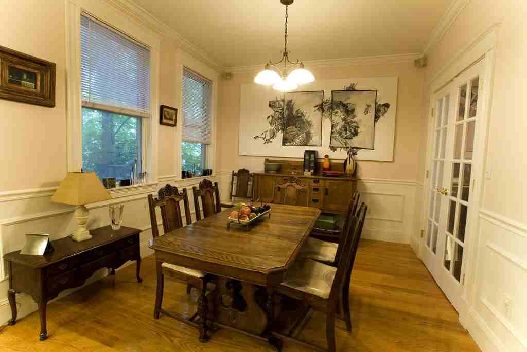 366 E St - Photo 5 of 15