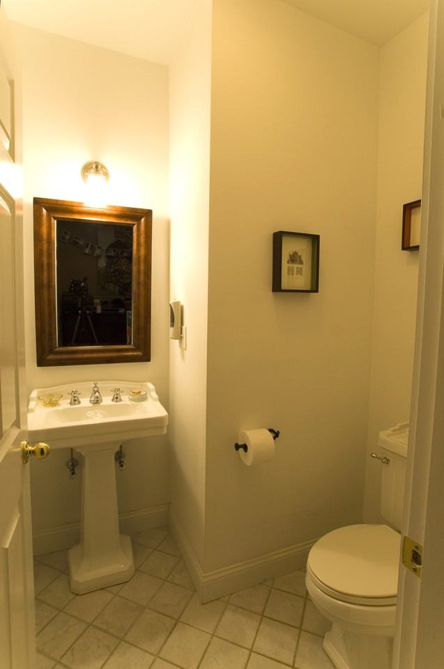 366 E St - Photo 6 of 15