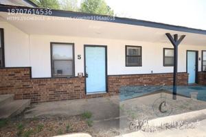 featured image of 1708 Pineview St #5