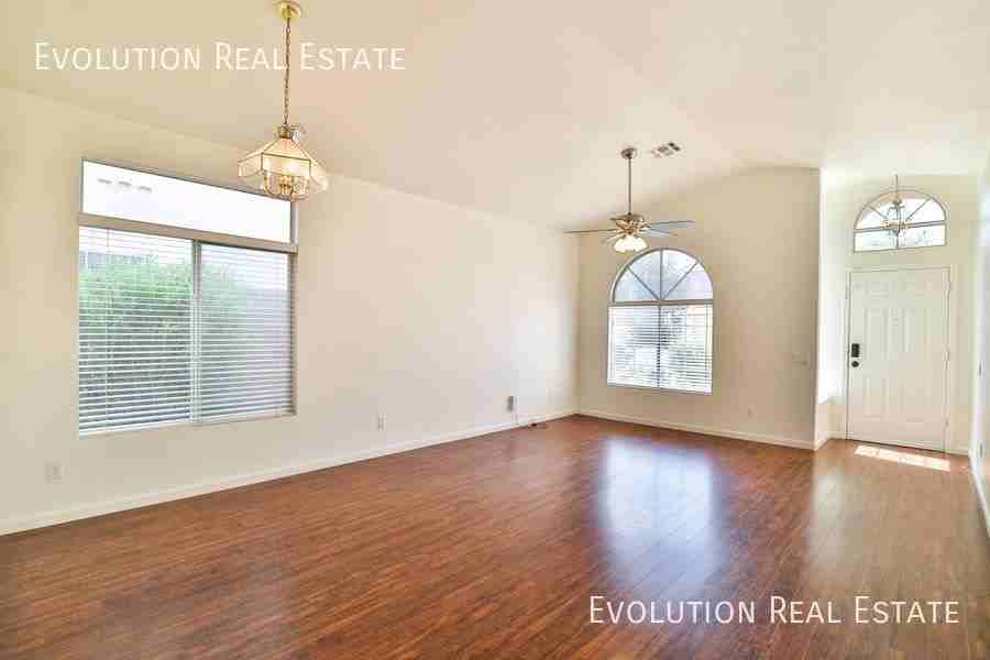 3226 E Sequoia Dr - Photo 5 of 34
