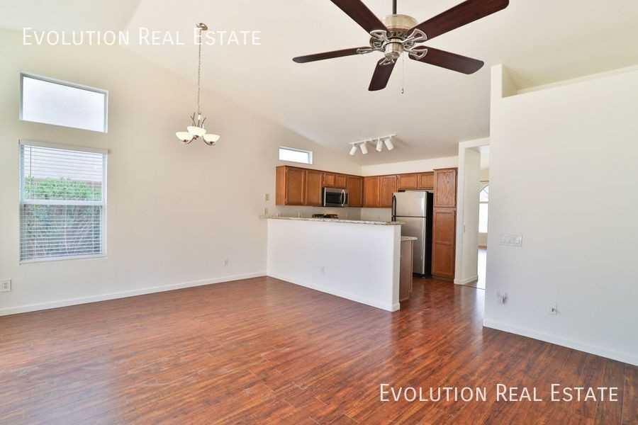 3226 E Sequoia Dr - Photo 6 of 34