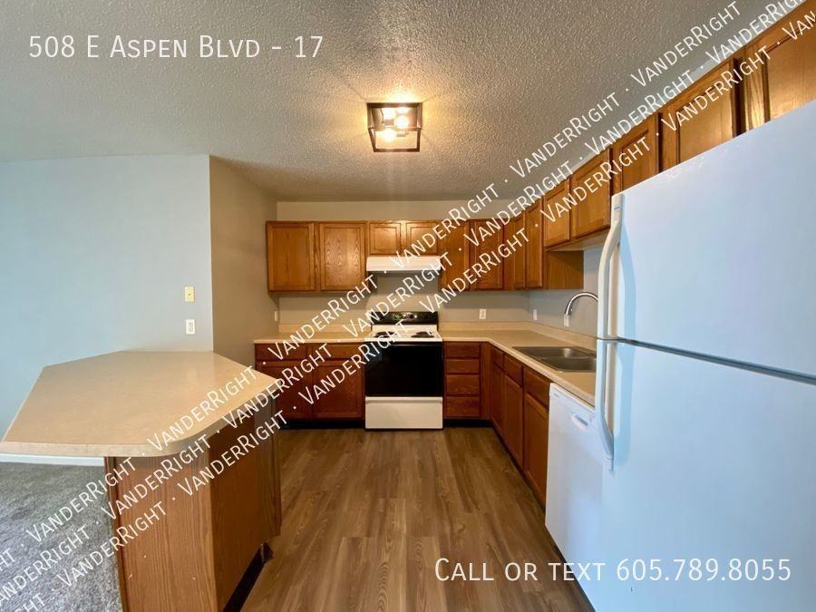 508 E Aspen Blvd #17 - Photo 4 of 9