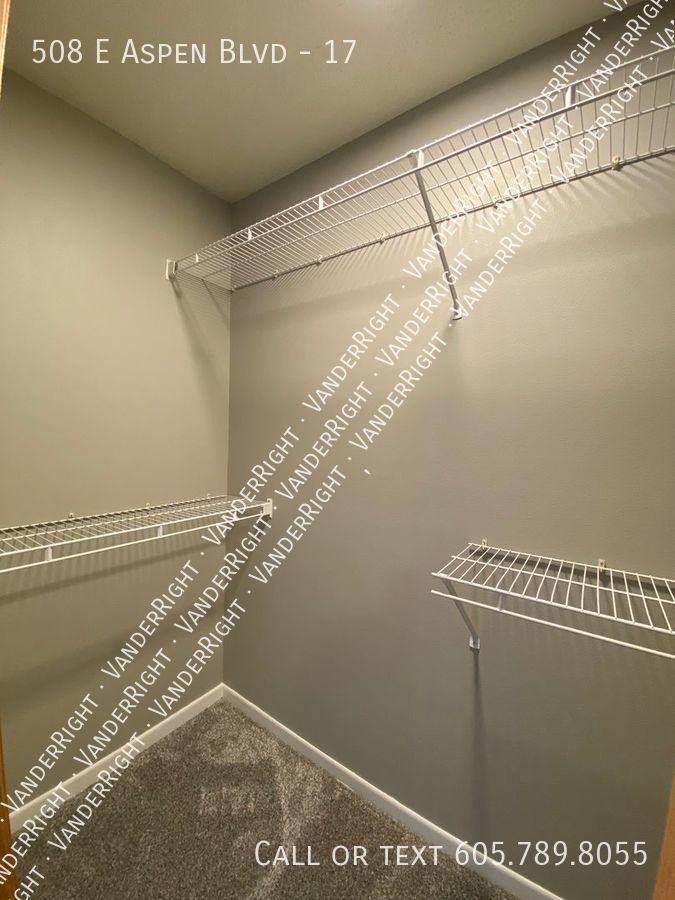 508 E Aspen Blvd #17 - Photo 6 of 9