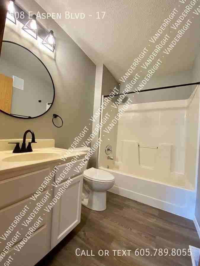 508 E Aspen Blvd #17 - Photo 7 of 9