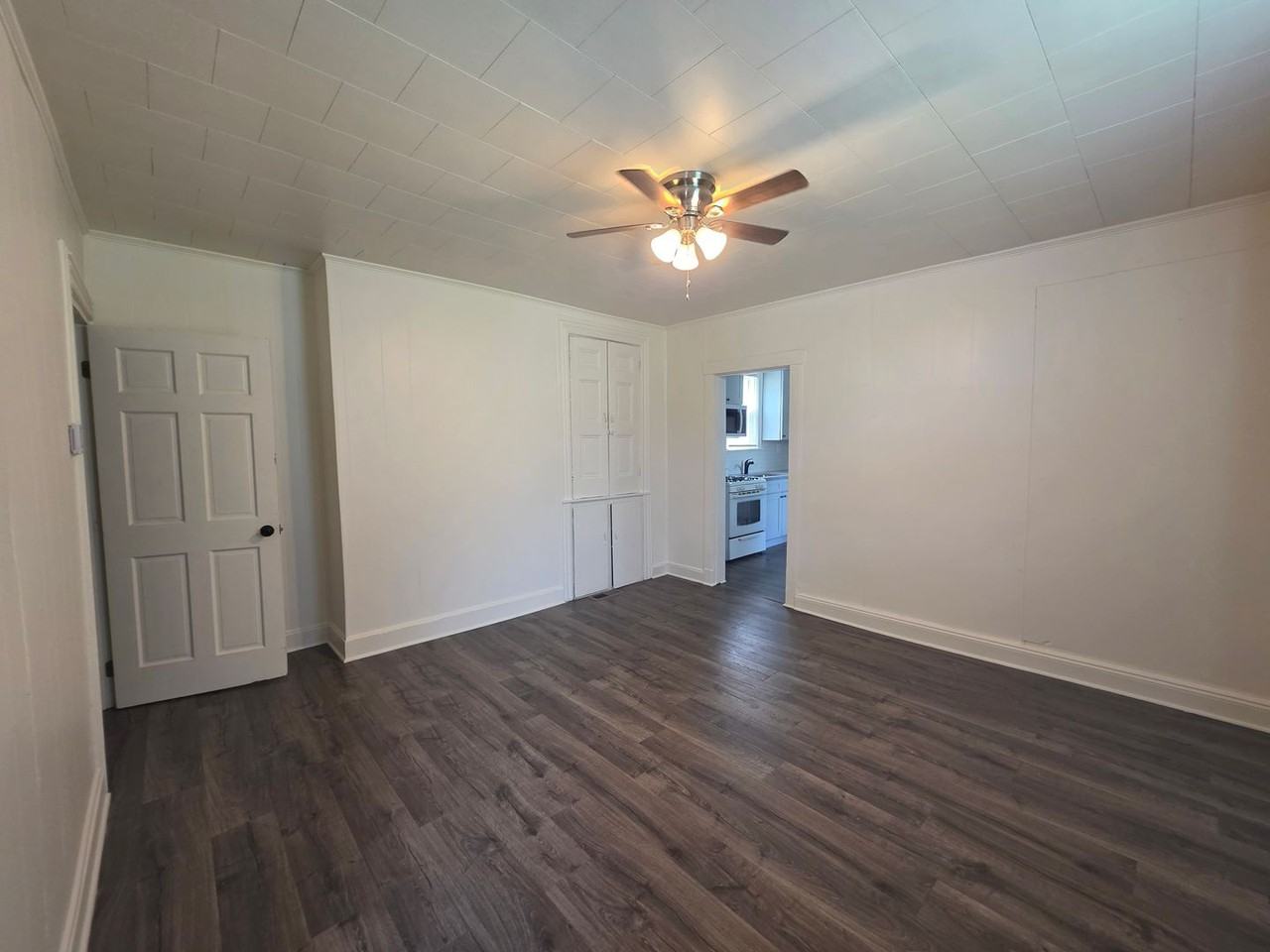 1341 Herrod St - Photo 5 of 28