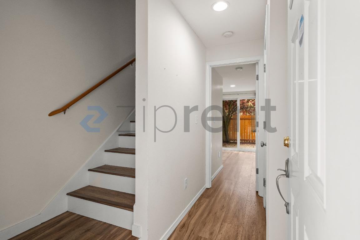 516 N 46th St #A - Photo 5 of 18