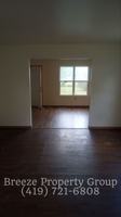 featured image of 3035 N Ontario St