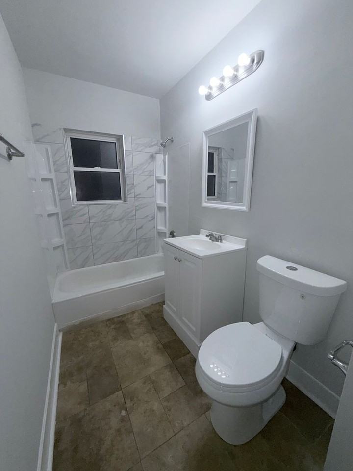 5209 W Lake St - Photo 5 of 16