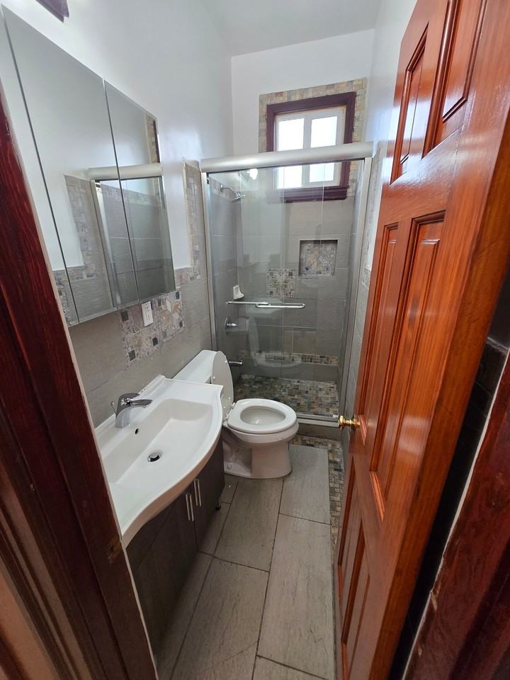 2340 Lane St - Photo 7 of 11