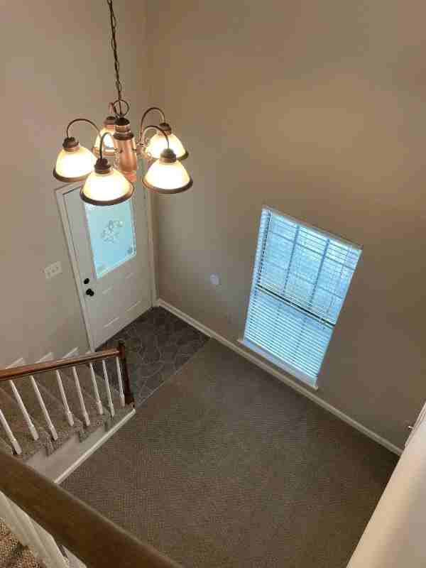 1545 Sharlo Ave - Photo 5 of 9