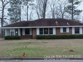 featured image of 1228 E Audubon Rd