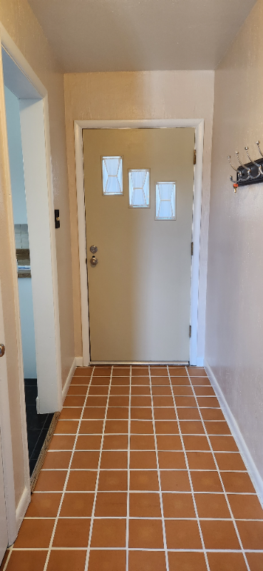 5519 S Curtice St - Photo 2 of 17