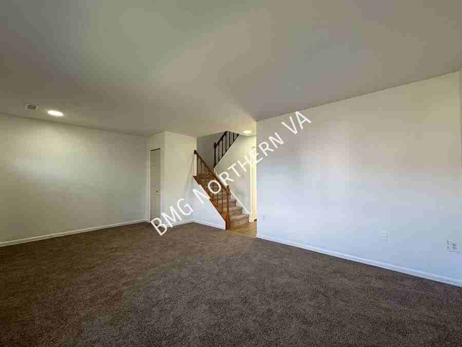 8763 Bretton Woods Dr - Photo 5 of 42
