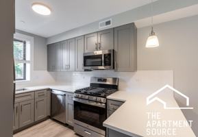 featured image of 1135 Oak Ave #E3
