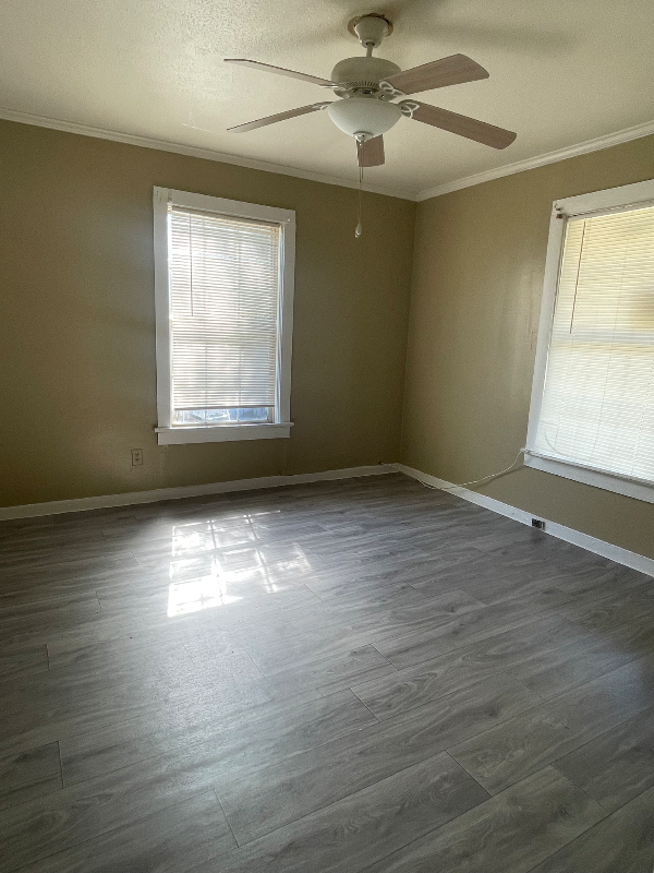 126 Haley St - Photo 3 of 5