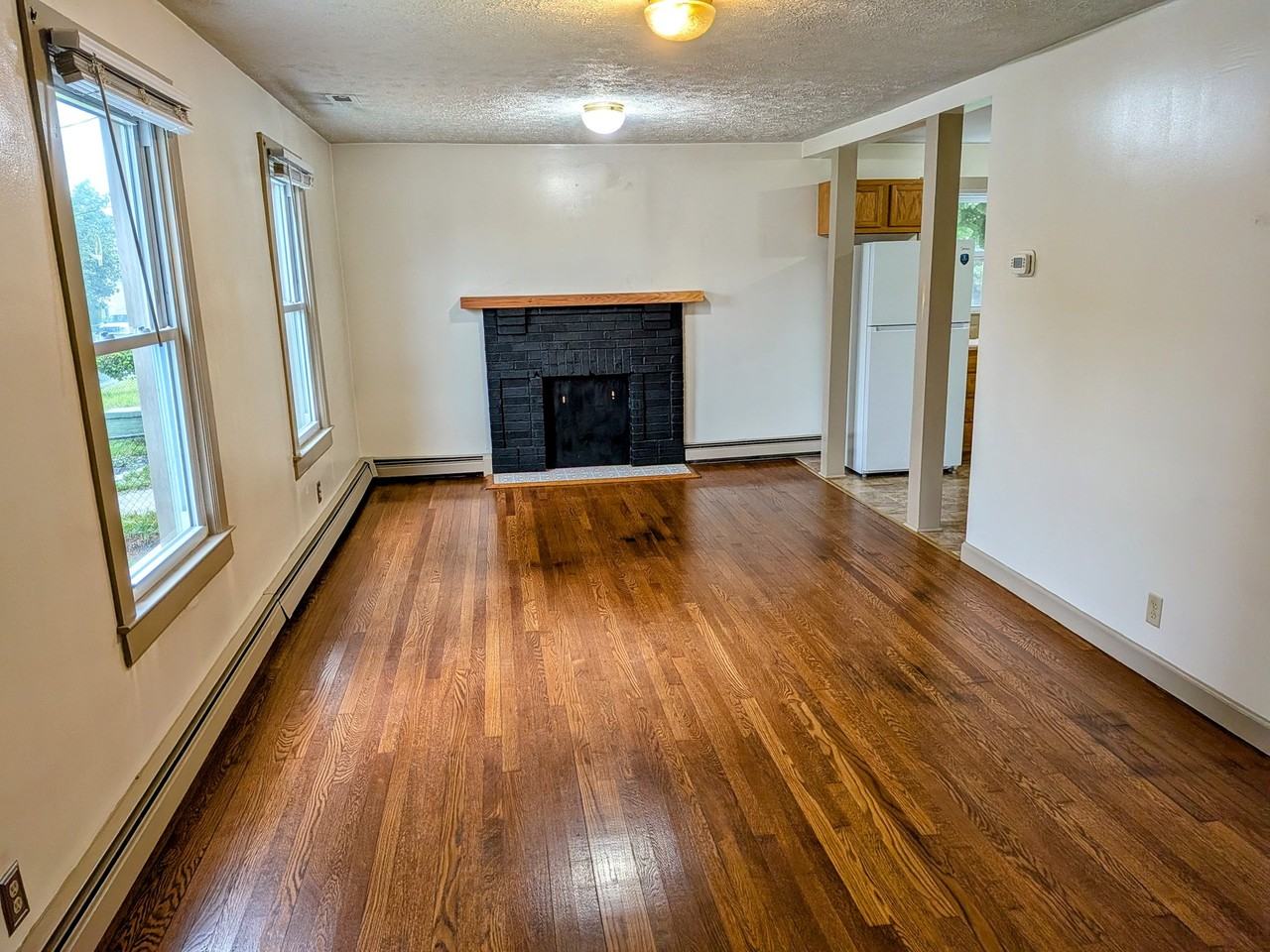 307 Austin Ave - Photo 2 of 18