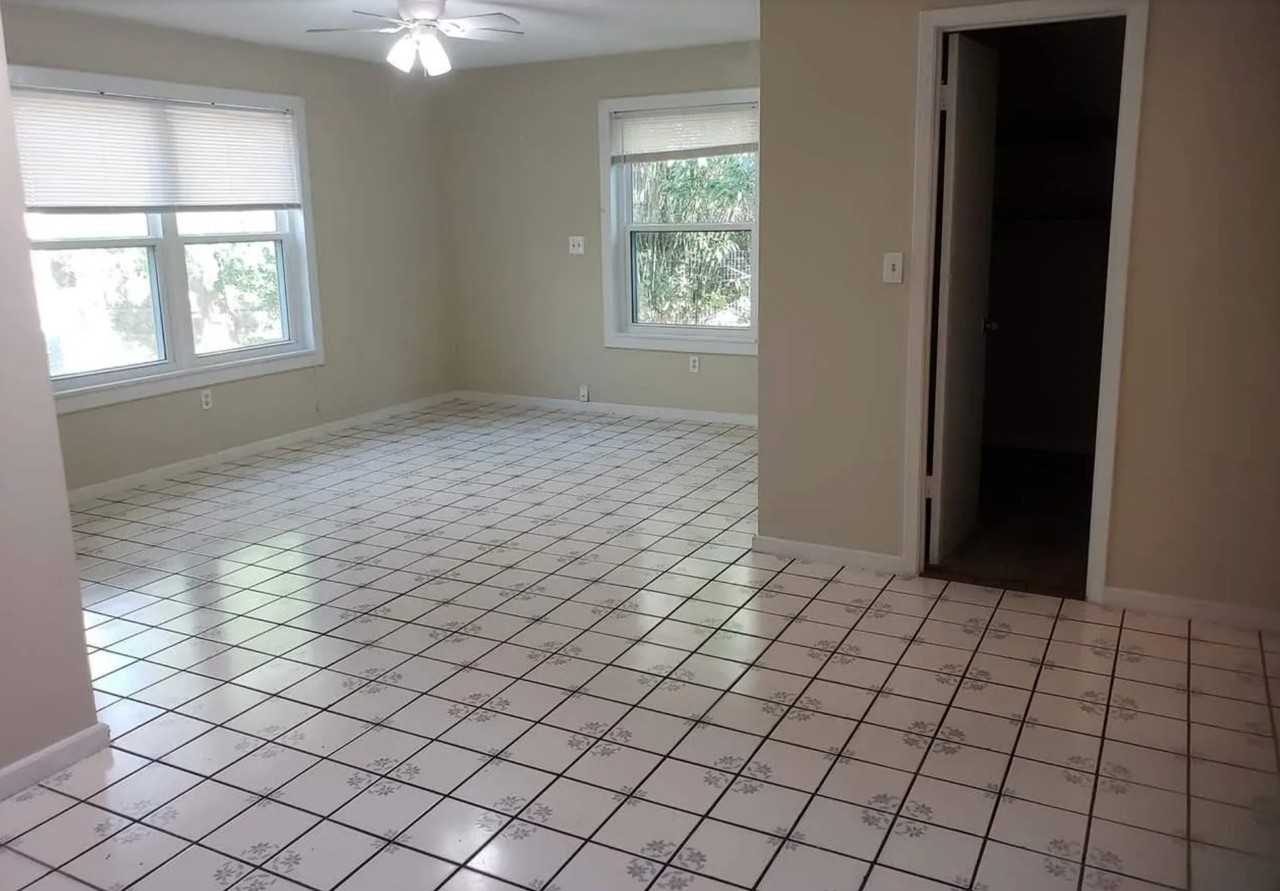 3060 Robertson Rd - Photo 6 of 7