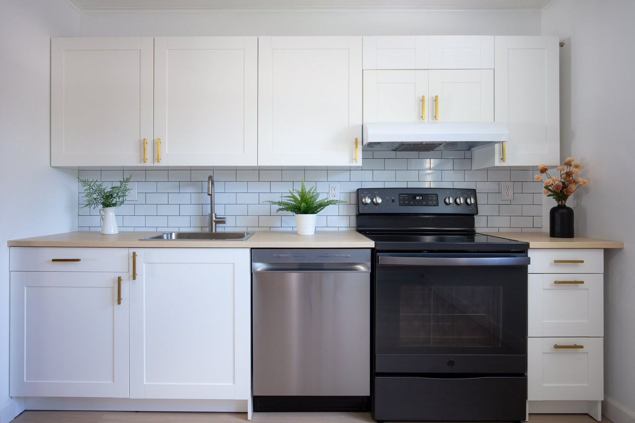 1026 Fox Run - Photo 4 of 45