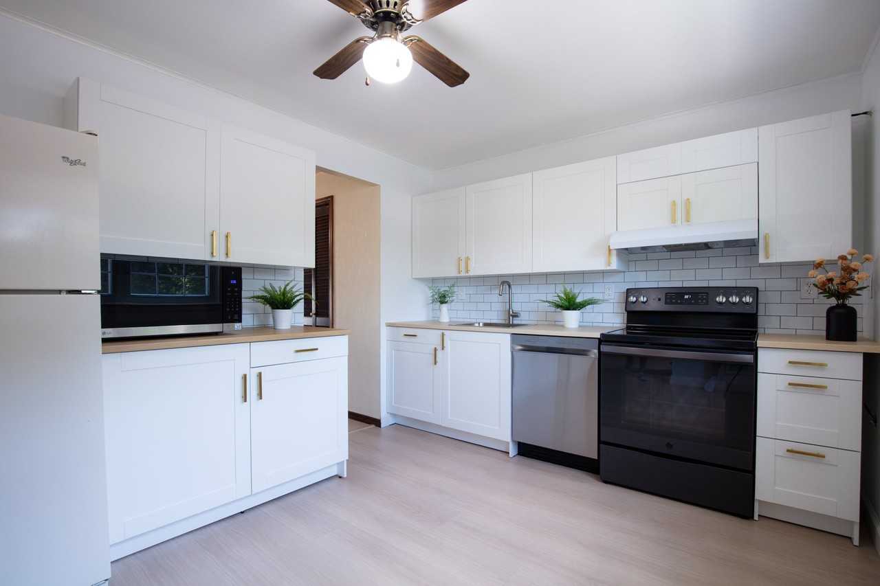 1026 Fox Run - Photo 6 of 45