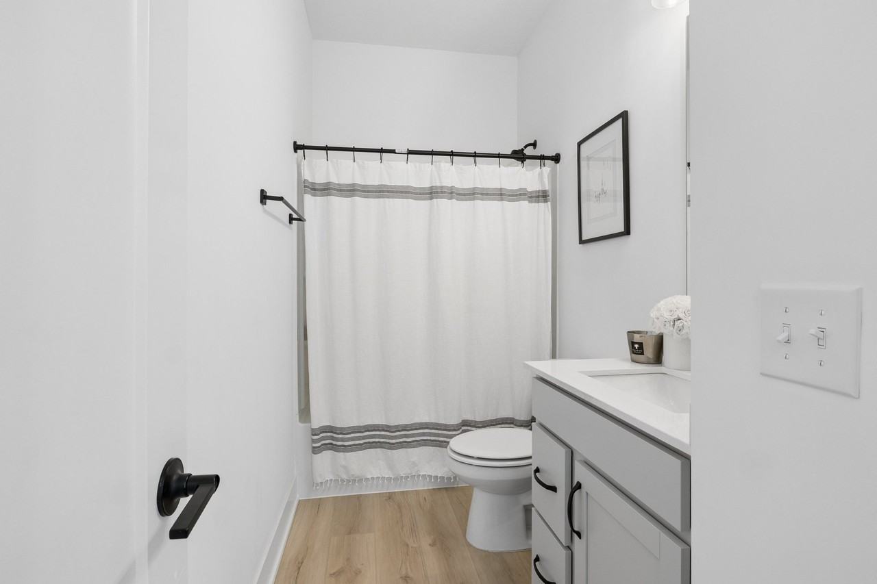 2133 Coretta Way - Photo 5 of 19