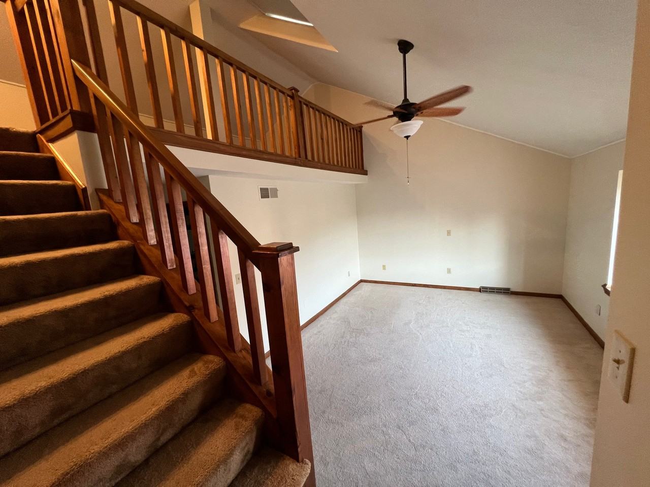 34 Scotty Hollow Dr - Photo 3 of 15