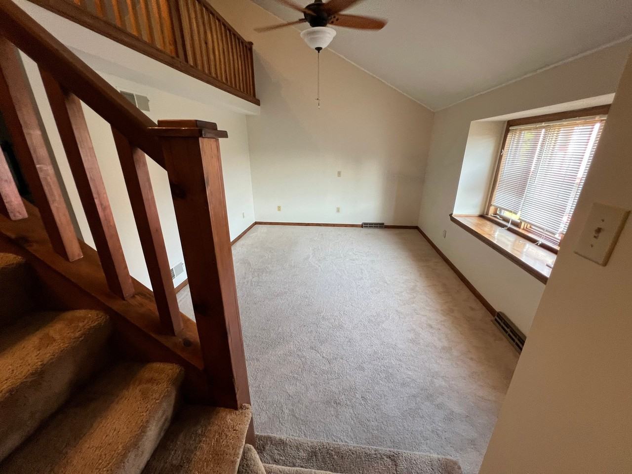 34 Scotty Hollow Dr - Photo 4 of 15