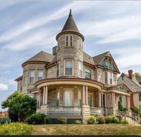 featured image of 971 W 3rd St