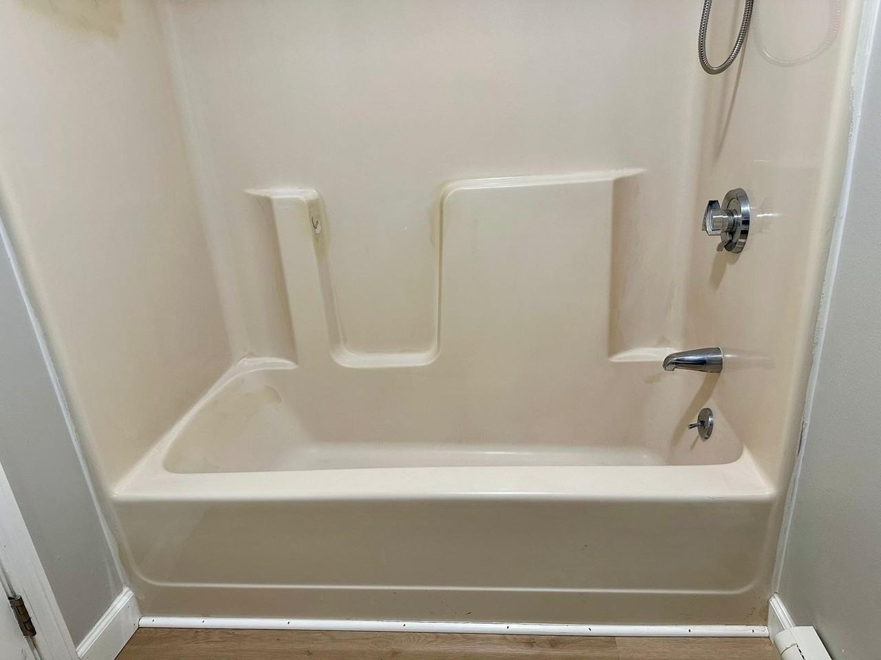 418 Laurel St #3 - Photo 5 of 9