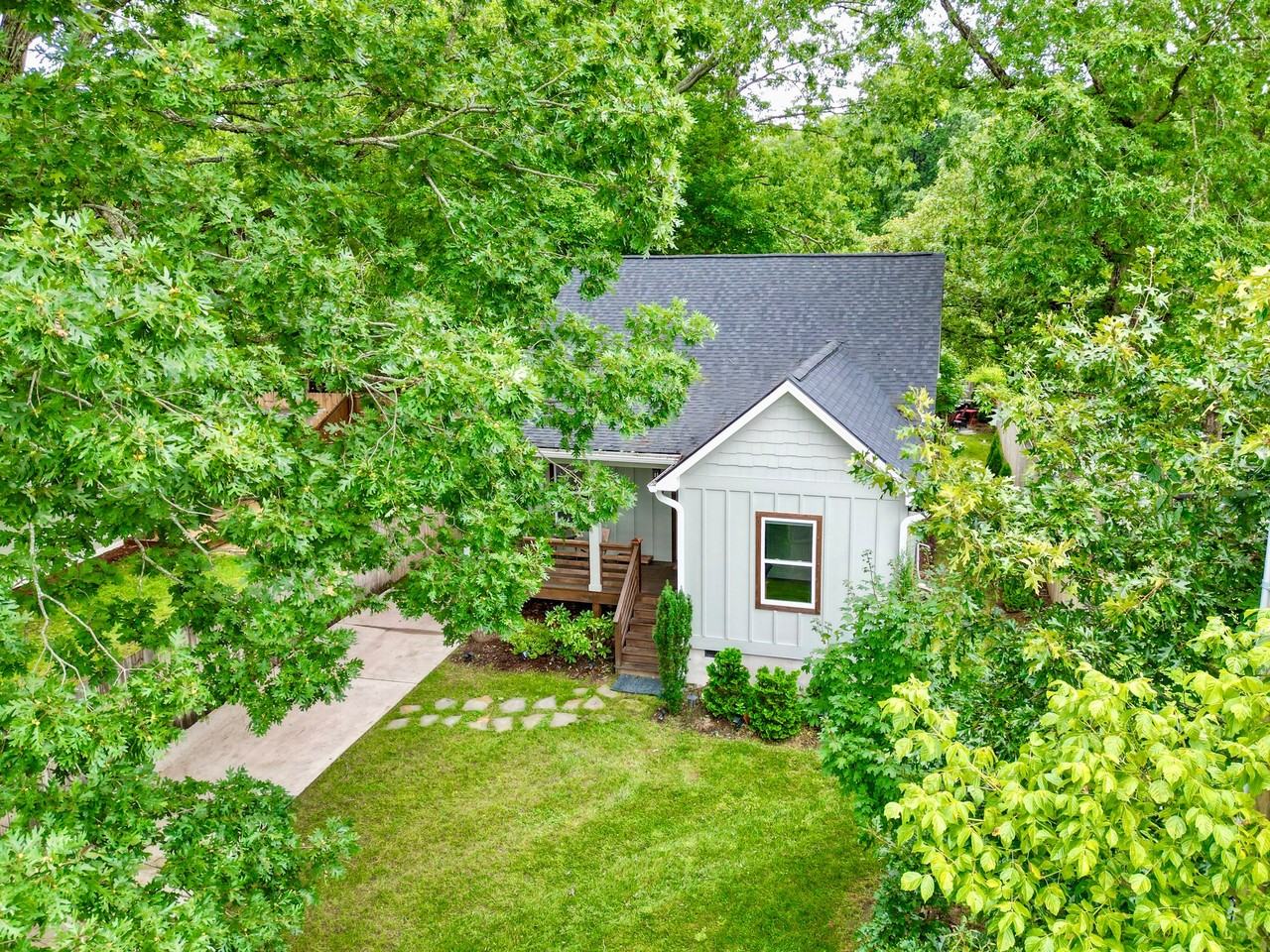 6 Hazel Hill St - Photo 2 of 14