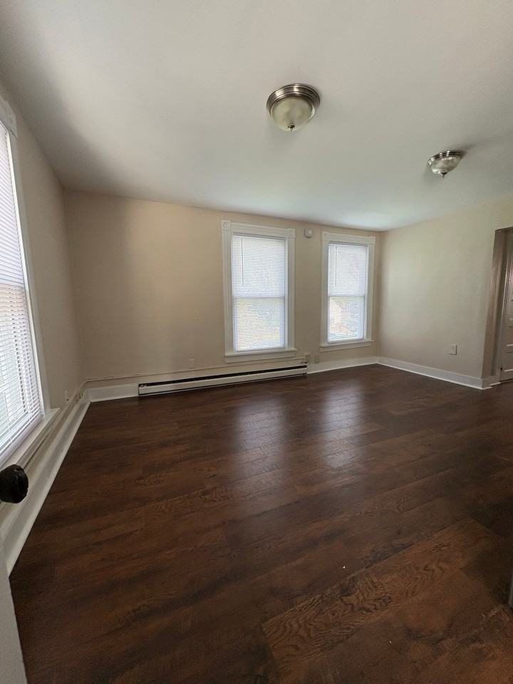 112 N Queen St #4 - Photo 2 of 4