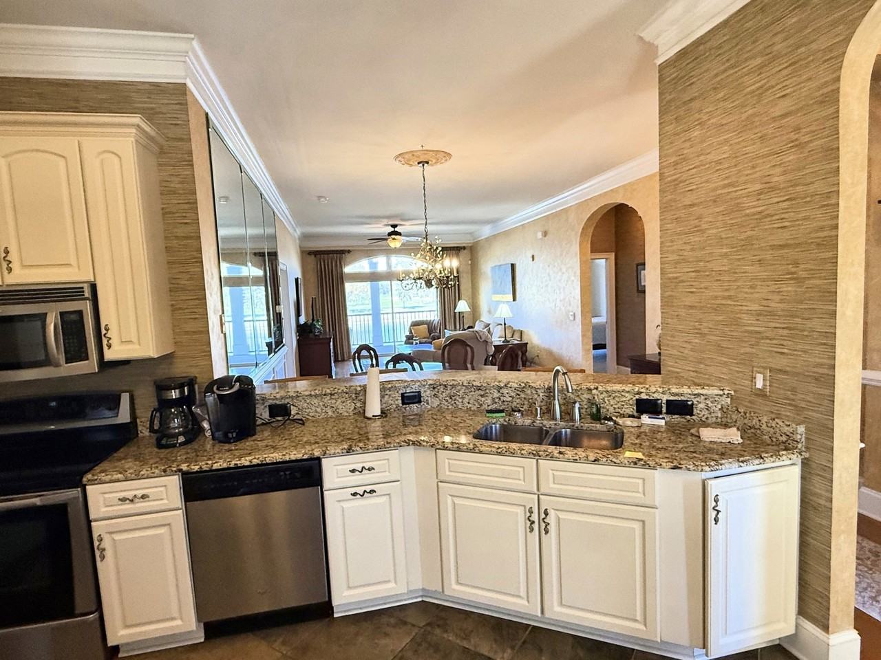 265 Venice Way #1104 - Photo 5 of 20