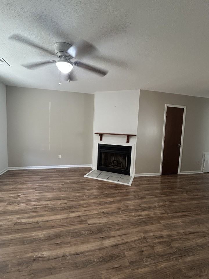 226 Plantation Rd #A - Photo 2 of 13