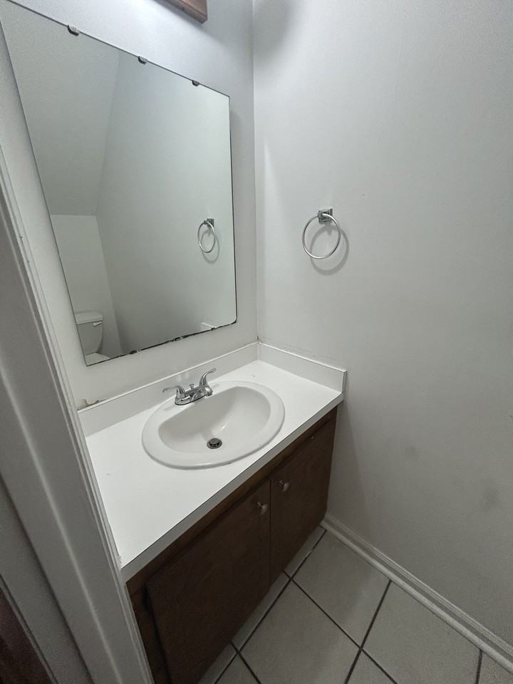 226 Plantation Rd #A - Photo 6 of 13