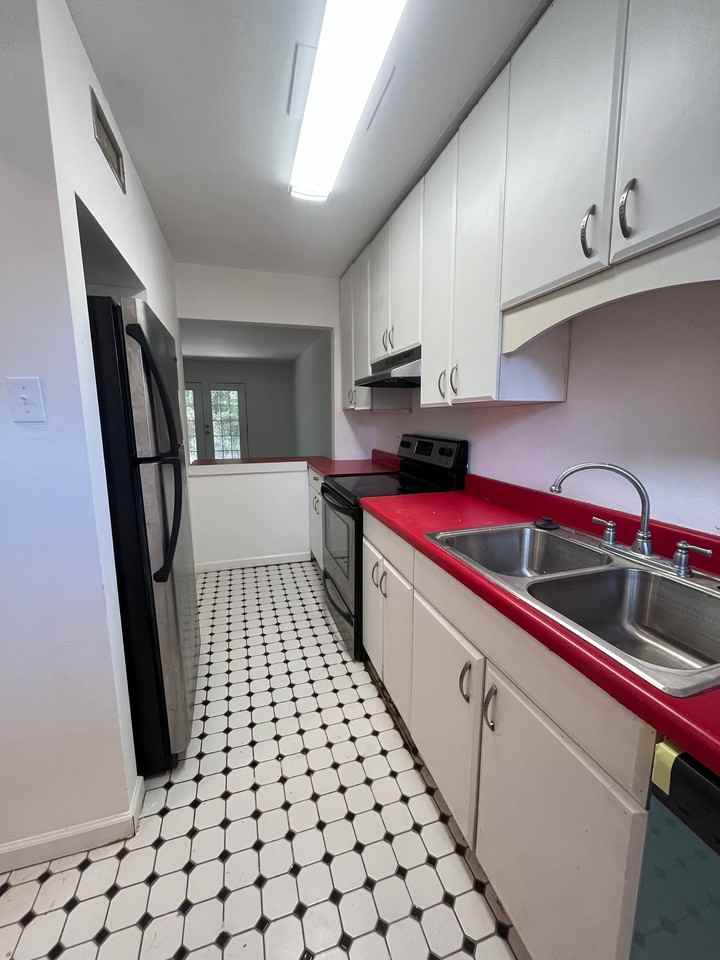 3838 Pontchartrain Dr #C109 - Photo 2 of 17