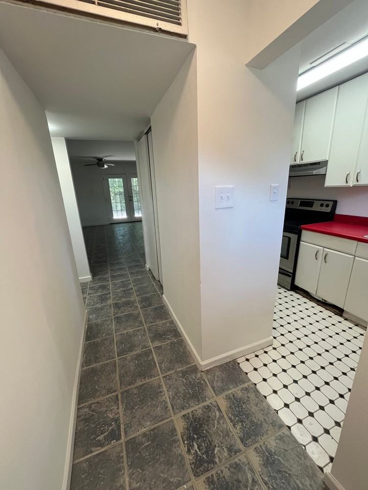 3838 Pontchartrain Dr #C109 - Photo 4 of 17