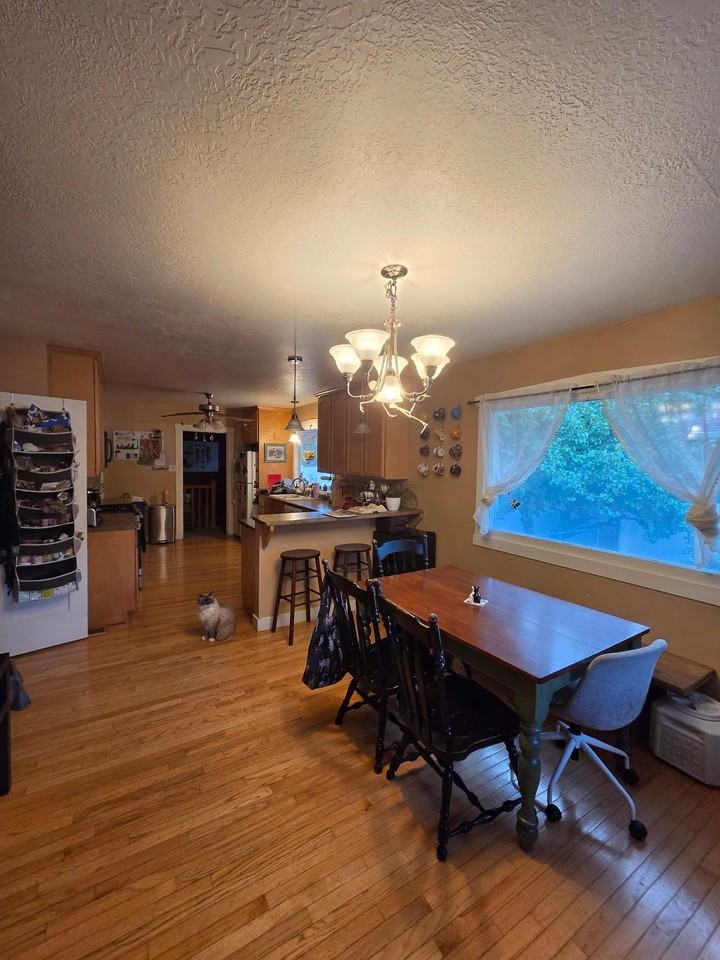 1933 S St - Photo 2 of 9