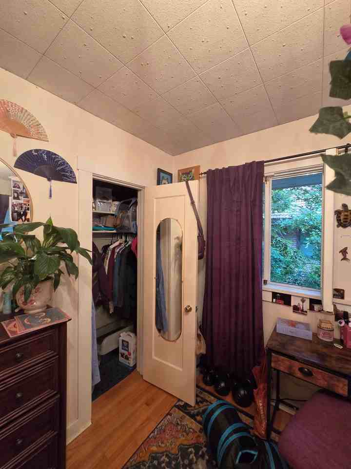 1933 S St - Photo 6 of 9