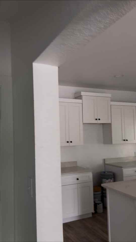 409 S Calaveras - Photo 4 of 10