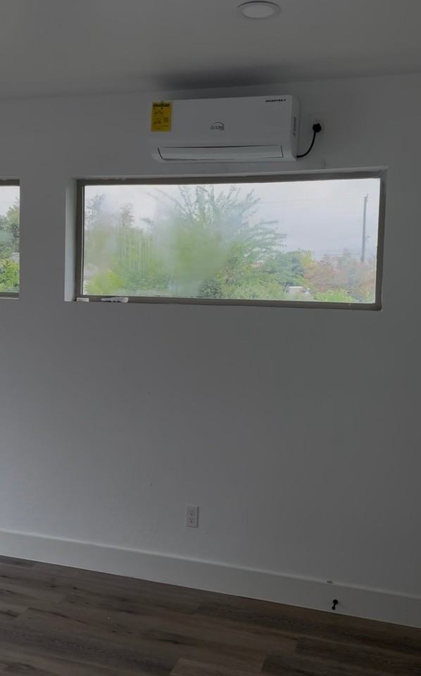 409 S Calaveras - Photo 7 of 10