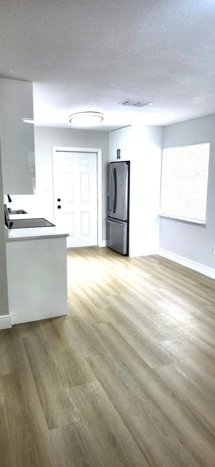 901 S Taylor Rd #901 - Photo 2 of 17
